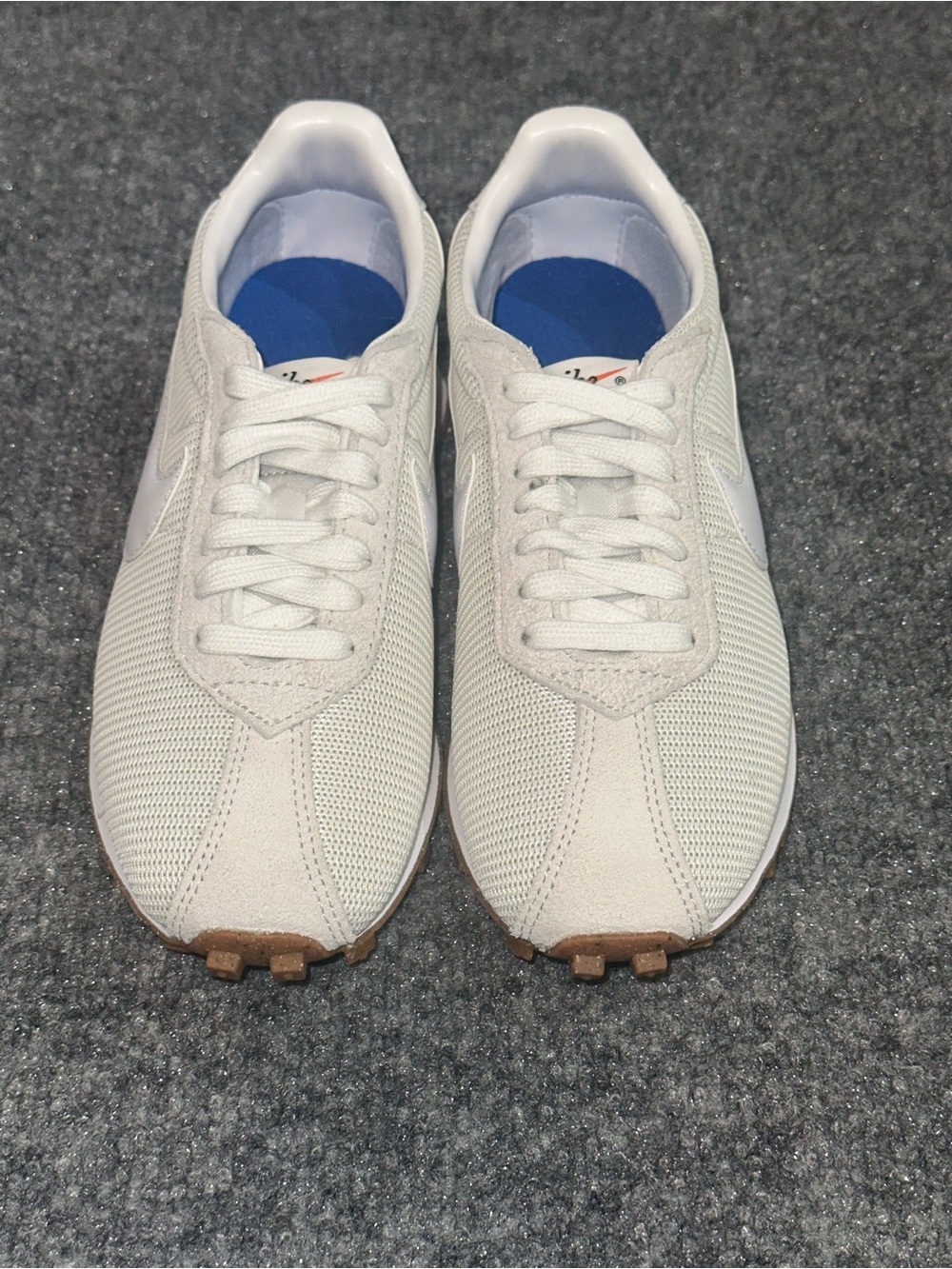 Nike Women’s LD1000 White Sneakers. Womens size 7